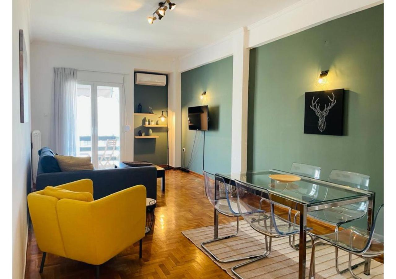 Cozy Apartment In Central Athens - Sleeps 6 Kültér fotó